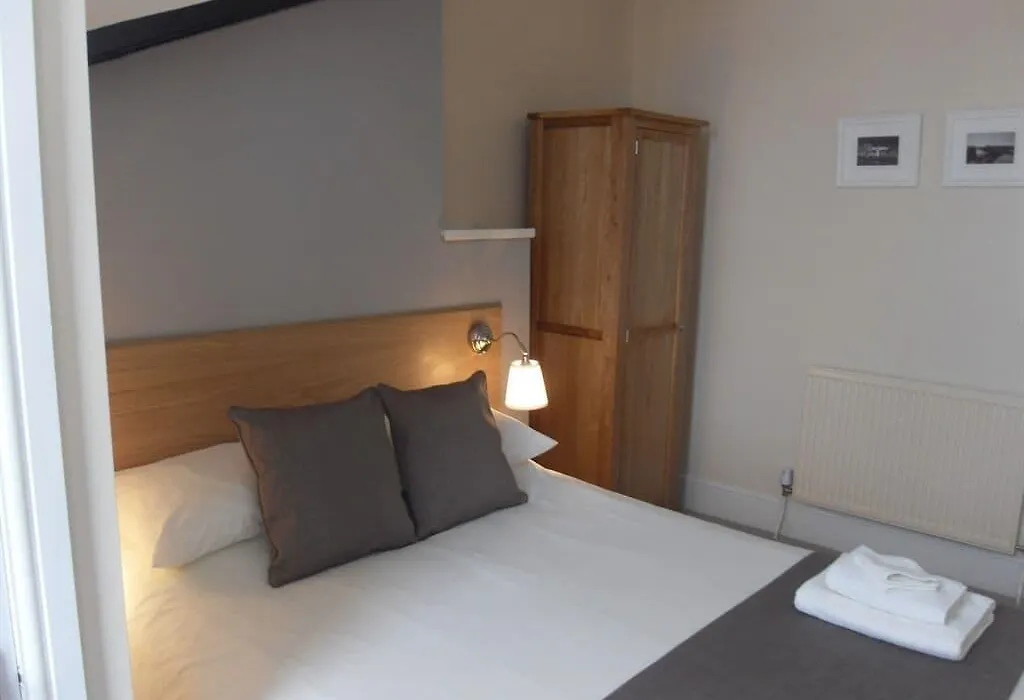 Powys Lodge-1